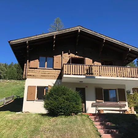 Claire Alpstuga Bürchen